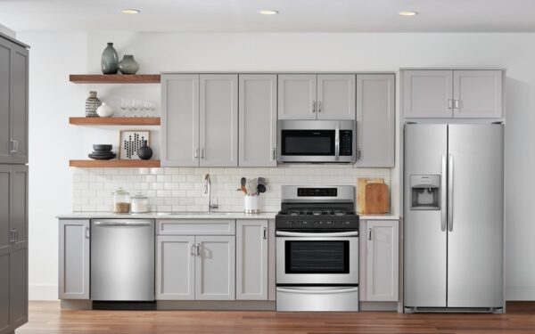 Package 13 - Frigidaire Appliance Package - 4 Piece Appliance Package with Electric Range - Stainless Steel - Image 9